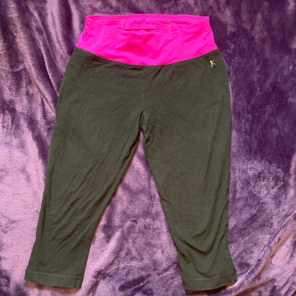 Danskin Now  Black and Pink Yoga Capris